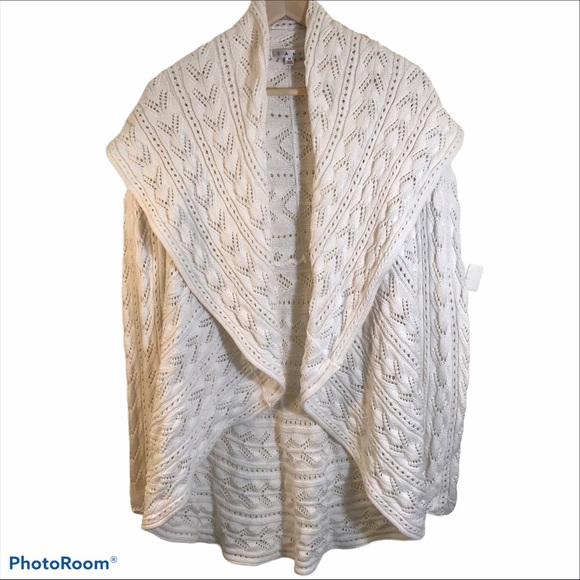 CAbi Sweaters - CAbi Waterfall Circle Cardigan Shawl Collar Size M
